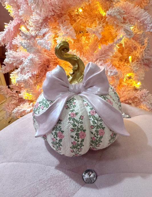 Pink Floral Pumpkin - Loveshackfancy vibes